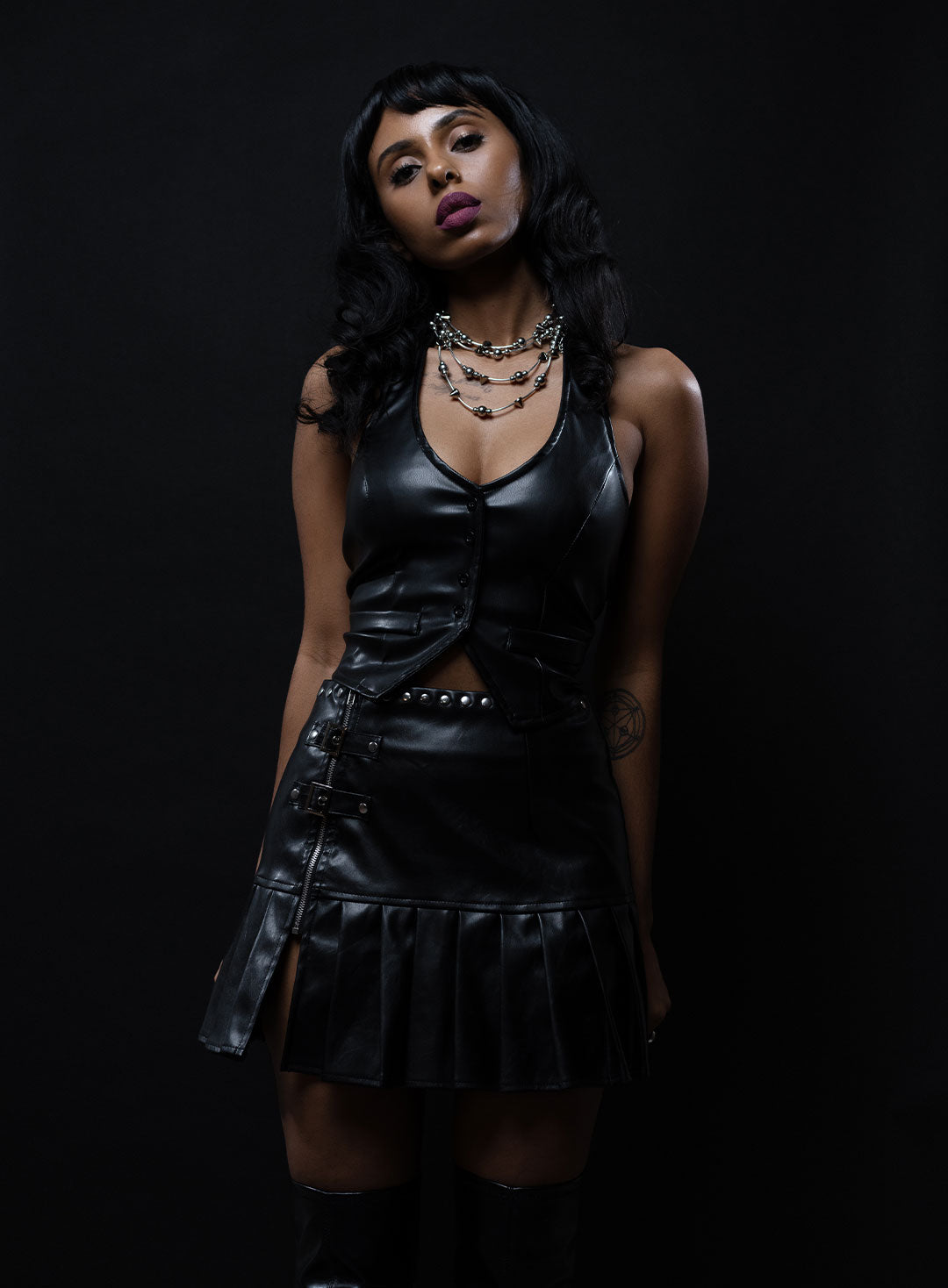 Artha Cropped Leather vest